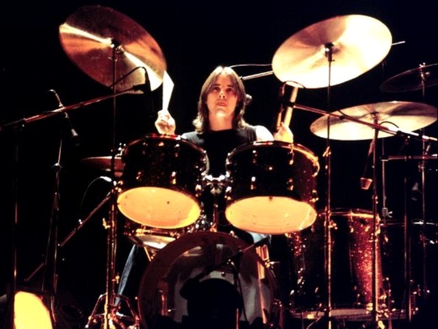 AC-DC Phil Rudd - Phil Rudd was born on May 19th 1954 in Melborne, Australia and beats drums in AC-DC. - , AC-DC, Phil, Rudd, music, musics, drum, drums, Melborne, Australia - Phil Rudd was born on May 19th 1954 in Melborne, Australia and beats drums in AC-DC. Solve free online AC-DC Phil Rudd puzzle games or send AC-DC Phil Rudd puzzle game greeting ecards  from puzzles-games.eu.. AC-DC Phil Rudd puzzle, puzzles, puzzles games, puzzles-games.eu, puzzle games, online puzzle games, free puzzle games, free online puzzle games, AC-DC Phil Rudd free puzzle game, AC-DC Phil Rudd online puzzle game, jigsaw puzzles, AC-DC Phil Rudd jigsaw puzzle, jigsaw puzzle games, jigsaw puzzles games, AC-DC Phil Rudd puzzle game ecard, puzzles games ecards, AC-DC Phil Rudd puzzle game greeting ecard