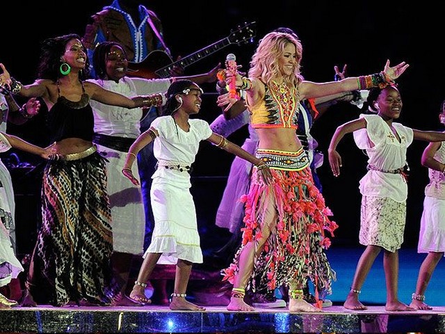 World Cup 2010 Closing Ceremony Shakira shakes in Roberto Cavalli Dressing - Shakira shakes in a colorful Roberto Cavalli dressing during the FIFA World Cup 2010 Closing Ceremony at the Soccer City stadium in Johannesburg, South Africa (July 11, 2010). - , World, Cup, 2010, Closing, Ceremony, Shakira, Roberto, Cavalli, dressing, dressings, music, musics, performance, performances, show, shows, celebration, celebrations, sport, sports, tournament, tournaments, FIFA, Soccer, City, stadium, Stadiums, Johannesburg, South, Africa - Shakira shakes in a colorful Roberto Cavalli dressing during the FIFA World Cup 2010 Closing Ceremony at the Soccer City stadium in Johannesburg, South Africa (July 11, 2010). Lösen Sie kostenlose World Cup 2010 Closing Ceremony Shakira shakes in Roberto Cavalli Dressing Online Puzzle Spiele oder senden Sie World Cup 2010 Closing Ceremony Shakira shakes in Roberto Cavalli Dressing Puzzle Spiel Gruß ecards  from puzzles-games.eu.. World Cup 2010 Closing Ceremony Shakira shakes in Roberto Cavalli Dressing puzzle, Rätsel, puzzles, Puzzle Spiele, puzzles-games.eu, puzzle games, Online Puzzle Spiele, kostenlose Puzzle Spiele, kostenlose Online Puzzle Spiele, World Cup 2010 Closing Ceremony Shakira shakes in Roberto Cavalli Dressing kostenlose Puzzle Spiel, World Cup 2010 Closing Ceremony Shakira shakes in Roberto Cavalli Dressing Online Puzzle Spiel, jigsaw puzzles, World Cup 2010 Closing Ceremony Shakira shakes in Roberto Cavalli Dressing jigsaw puzzle, jigsaw puzzle games, jigsaw puzzles games, World Cup 2010 Closing Ceremony Shakira shakes in Roberto Cavalli Dressing Puzzle Spiel ecard, Puzzles Spiele ecards, World Cup 2010 Closing Ceremony Shakira shakes in Roberto Cavalli Dressing Puzzle Spiel Gruß ecards