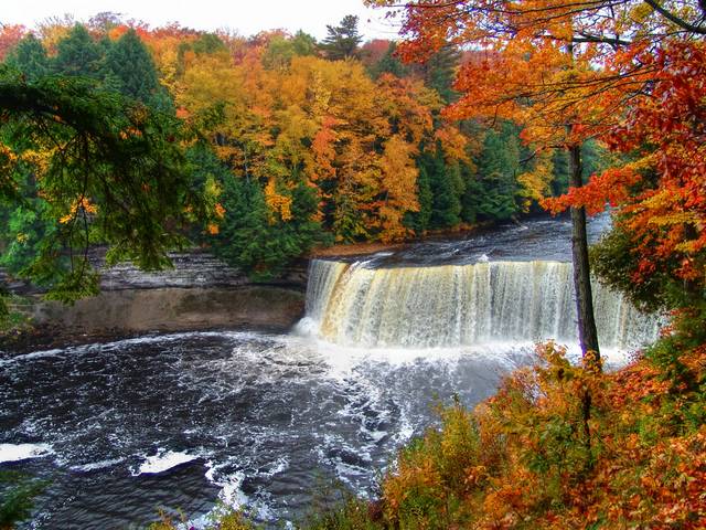 Autumn Landscape Upper Tahquamenon Falls Michigan USA - Autumn landscape from 'Upper Tahquamenon Falls', one of the two huge waterfalls on Tahquamenon River, near Lake Superior in the eastern Upper Peninsula of Michigan, USA, wide more than 200 feet (60 m) and drop of 48 feet (14 m), the third by volume waterfall among Niagara Falls and Cohoes Falls in New York State. - , autumn, autumns, landscape, landscapes, Upper, Tahquamenon, Falls, fall, Michigan, USA, nature, natures, places, place, travel, travels, tour, tours, trip, trips, season, seasons, huge, waterfalls, waterfall, river, rivers, lake, lakes, Superior, eastern, peninsula, peninsulas, wide, feet, drop, volume, volumes, Niagara, Cohoes, New, York, state, states - Autumn landscape from 'Upper Tahquamenon Falls', one of the two huge waterfalls on Tahquamenon River, near Lake Superior in the eastern Upper Peninsula of Michigan, USA, wide more than 200 feet (60 m) and drop of 48 feet (14 m), the third by volume waterfall among Niagara Falls and Cohoes Falls in New York State. Подреждайте безплатни онлайн Autumn Landscape Upper Tahquamenon Falls Michigan USA пъзел игри или изпратете Autumn Landscape Upper Tahquamenon Falls Michigan USA пъзел игра поздравителна картичка  от puzzles-games.eu.. Autumn Landscape Upper Tahquamenon Falls Michigan USA пъзел, пъзели, пъзели игри, puzzles-games.eu, пъзел игри, online пъзел игри, free пъзел игри, free online пъзел игри, Autumn Landscape Upper Tahquamenon Falls Michigan USA free пъзел игра, Autumn Landscape Upper Tahquamenon Falls Michigan USA online пъзел игра, jigsaw puzzles, Autumn Landscape Upper Tahquamenon Falls Michigan USA jigsaw puzzle, jigsaw puzzle games, jigsaw puzzles games, Autumn Landscape Upper Tahquamenon Falls Michigan USA пъзел игра картичка, пъзели игри картички, Autumn Landscape Upper Tahquamenon Falls Michigan USA пъзел игра поздравителна картичка