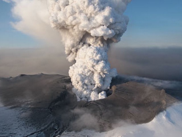 iceland volcano eruption. Volcano Eruption