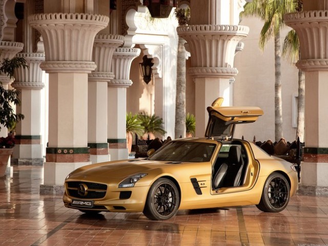 Mercedes Benz SLS AMG 2011 - The Mercedes Benz SLS AMG 2011 is a super sports car. Mercedes Benz SLS AMG allure with its unrivalled techology package. The SLS AMG serie proposes an aluminum spaceframe body with gullwing doors. The new Mercedes Benz is equiped with AMG 6,3-litre V8 front-mid engine, seven-speed dual-clutch transmission and sports suspension with aluminum double wishbones. - , Mercedes, Benz, SLS, AMG, 2011, autos, auto, cars, car, automobiles, automobile, sport - The Mercedes Benz SLS AMG 2011 is a super sports car. Mercedes Benz SLS AMG allure with its unrivalled techology package. The SLS AMG serie proposes an aluminum spaceframe body with gullwing doors. The new Mercedes Benz is equiped with AMG 6,3-litre V8 front-mid engine, seven-speed dual-clutch transmission and sports suspension with aluminum double wishbones. Resuelve rompecabezas en línea gratis Mercedes Benz SLS AMG 2011 juegos puzzle o enviar Mercedes Benz SLS AMG 2011 juego de puzzle tarjetas electrónicas de felicitación  de puzzles-games.eu.. Mercedes Benz SLS AMG 2011 puzzle, puzzles, rompecabezas juegos, puzzles-games.eu, juegos de puzzle, juegos en línea del rompecabezas, juegos gratis puzzle, juegos en línea gratis rompecabezas, Mercedes Benz SLS AMG 2011 juego de puzzle gratuito, Mercedes Benz SLS AMG 2011 juego de rompecabezas en línea, jigsaw puzzles, Mercedes Benz SLS AMG 2011 jigsaw puzzle, jigsaw puzzle games, jigsaw puzzles games, Mercedes Benz SLS AMG 2011 rompecabezas de juego tarjeta electrónica, juegos de puzzles tarjetas electrónicas, Mercedes Benz SLS AMG 2011 puzzle tarjeta electrónica de felicitación