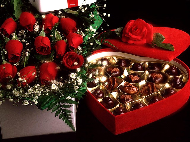 Valentines Day Roses and Box of Sweetmeats Greeting Card - Greeting card with bunch of roses and box of chocolate sweetmeats for two lovers to express their love for each other during celebrations of the 'Valentine's Day' on February 14. - , Valentines, day, days, roses, rose, box, boxes, sweetmeats, sweetmeat, greeting, greetings, card, cards, cartoon, cartoons, holidays, holiday, festival, festivals, celebrations, celebration, bunch, bunches, chocolate, lovers, lover, love, loves, Valentine, February, 14 - Greeting card with bunch of roses and box of chocolate sweetmeats for two lovers to express their love for each other during celebrations of the 'Valentine's Day' on February 14. Lösen Sie kostenlose Valentines Day Roses and Box of Sweetmeats Greeting Card Online Puzzle Spiele oder senden Sie Valentines Day Roses and Box of Sweetmeats Greeting Card Puzzle Spiel Gruß ecards  from puzzles-games.eu.. Valentines Day Roses and Box of Sweetmeats Greeting Card puzzle, Rätsel, puzzles, Puzzle Spiele, puzzles-games.eu, puzzle games, Online Puzzle Spiele, kostenlose Puzzle Spiele, kostenlose Online Puzzle Spiele, Valentines Day Roses and Box of Sweetmeats Greeting Card kostenlose Puzzle Spiel, Valentines Day Roses and Box of Sweetmeats Greeting Card Online Puzzle Spiel, jigsaw puzzles, Valentines Day Roses and Box of Sweetmeats Greeting Card jigsaw puzzle, jigsaw puzzle games, jigsaw puzzles games, Valentines Day Roses and Box of Sweetmeats Greeting Card Puzzle Spiel ecard, Puzzles Spiele ecards, Valentines Day Roses and Box of Sweetmeats Greeting Card Puzzle Spiel Gruß ecards