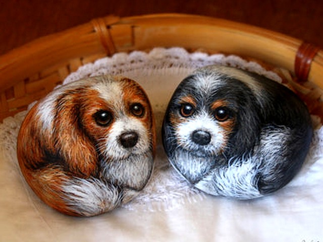 Handpainted Cavalier King Charles Spaniel Dogs on Stone puzzle game 