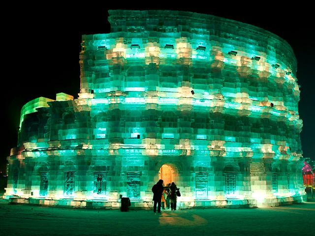 Colosseum Ice and Snow Festival in Habrin Heilongjiang China - A replica of the Colosseum, carved from ice blocks from the nearby Songhua River, illuminated after nightfall, during the annual International Ice and Snow Festival, in Harbin, the northernmost major city in China and a capital of Heilongjiang province (January, 2010). - , Colosseum, ice, snow, festival, festivals, Harbin, Heilongjiang, China, show, shows, places, place, nature, natures, travel, travels, trip, trips, tour, tours, replicas, replica, blocks, block, nearby, Songhua, river, rivers, illuminated, nightfall, annual, international, northernmost, major, city, cities, capital, capitals, province, provinces, January, 2010 - A replica of the Colosseum, carved from ice blocks from the nearby Songhua River, illuminated after nightfall, during the annual International Ice and Snow Festival, in Harbin, the northernmost major city in China and a capital of Heilongjiang province (January, 2010). Lösen Sie kostenlose Colosseum Ice and Snow Festival in Habrin Heilongjiang China Online Puzzle Spiele oder senden Sie Colosseum Ice and Snow Festival in Habrin Heilongjiang China Puzzle Spiel Gruß ecards  from puzzles-games.eu.. Colosseum Ice and Snow Festival in Habrin Heilongjiang China puzzle, Rätsel, puzzles, Puzzle Spiele, puzzles-games.eu, puzzle games, Online Puzzle Spiele, kostenlose Puzzle Spiele, kostenlose Online Puzzle Spiele, Colosseum Ice and Snow Festival in Habrin Heilongjiang China kostenlose Puzzle Spiel, Colosseum Ice and Snow Festival in Habrin Heilongjiang China Online Puzzle Spiel, jigsaw puzzles, Colosseum Ice and Snow Festival in Habrin Heilongjiang China jigsaw puzzle, jigsaw puzzle games, jigsaw puzzles games, Colosseum Ice and Snow Festival in Habrin Heilongjiang China Puzzle Spiel ecard, Puzzles Spiele ecards, Colosseum Ice and Snow Festival in Habrin Heilongjiang China Puzzle Spiel Gruß ecards