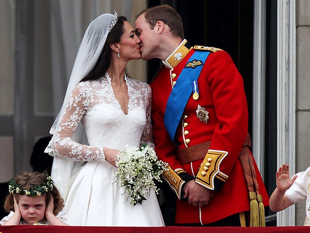 Royal Wedding England Kiss on the Balcony at Buckingham Palace London - Kiss of the royal couple, Prince William and his wife Catherine, Duchess of Cambridge, on the balcony at Buckingham Palace, after the wedding ceremony on April 29, 2011 in London, England. - , Royal, wedding, weddings, England, kiss, kisses, balcony, balconies, Buckingham, palace, palaces, London, show, shows, celebrities, celebrity, ceremony, ceremonies, event, events, entertainment, entertainments, place, places, travel, travels, tour, tours, cuple, couples, prince, princes, William, wife, wifes, Catherine, duchess, duchesses, Cambridge, ceremony, ceremonies, April, 2011 - Kiss of the royal couple, Prince William and his wife Catherine, Duchess of Cambridge, on the balcony at Buckingham Palace, after the wedding ceremony on April 29, 2011 in London, England. Solve free online Royal Wedding England Kiss on the Balcony at Buckingham Palace London puzzle games or send Royal Wedding England Kiss on the Balcony at Buckingham Palace London puzzle game greeting ecards  from puzzles-games.eu.. Royal Wedding England Kiss on the Balcony at Buckingham Palace London puzzle, puzzles, puzzles games, puzzles-games.eu, puzzle games, online puzzle games, free puzzle games, free online puzzle games, Royal Wedding England Kiss on the Balcony at Buckingham Palace London free puzzle game, Royal Wedding England Kiss on the Balcony at Buckingham Palace London online puzzle game, jigsaw puzzles, Royal Wedding England Kiss on the Balcony at Buckingham Palace London jigsaw puzzle, jigsaw puzzle games, jigsaw puzzles games, Royal Wedding England Kiss on the Balcony at Buckingham Palace London puzzle game ecard, puzzles games ecards, Royal Wedding England Kiss on the Balcony at Buckingham Palace London puzzle game greeting ecard