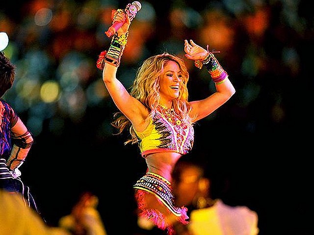 World Cup 2010 Closing Ceremony the Sultry Shakira - The sultry Colombian singer Shakira dazzled the crowd with performance of the FIFA World Cup 2010 theme song 'Waka Waka' during the Closing Ceremony at the Soccer City stadium in Johannesburg, South Africa (July 11, 2010). - , World, Cup, 2010, Closing, Ceremony, ceremonies, sultry, Shakira, music, musics, performance, performances, show, shows, sport, sports, tournament, tournaments, FIFA, theme, song, songs, Waka, Soccer, City, stadium, stadiums, Johannesburg, South, Africa - The sultry Colombian singer Shakira dazzled the crowd with performance of the FIFA World Cup 2010 theme song 'Waka Waka' during the Closing Ceremony at the Soccer City stadium in Johannesburg, South Africa (July 11, 2010). Lösen Sie kostenlose World Cup 2010 Closing Ceremony the Sultry Shakira Online Puzzle Spiele oder senden Sie World Cup 2010 Closing Ceremony the Sultry Shakira Puzzle Spiel Gruß ecards  from puzzles-games.eu.. World Cup 2010 Closing Ceremony the Sultry Shakira puzzle, Rätsel, puzzles, Puzzle Spiele, puzzles-games.eu, puzzle games, Online Puzzle Spiele, kostenlose Puzzle Spiele, kostenlose Online Puzzle Spiele, World Cup 2010 Closing Ceremony the Sultry Shakira kostenlose Puzzle Spiel, World Cup 2010 Closing Ceremony the Sultry Shakira Online Puzzle Spiel, jigsaw puzzles, World Cup 2010 Closing Ceremony the Sultry Shakira jigsaw puzzle, jigsaw puzzle games, jigsaw puzzles games, World Cup 2010 Closing Ceremony the Sultry Shakira Puzzle Spiel ecard, Puzzles Spiele ecards, World Cup 2010 Closing Ceremony the Sultry Shakira Puzzle Spiel Gruß ecards