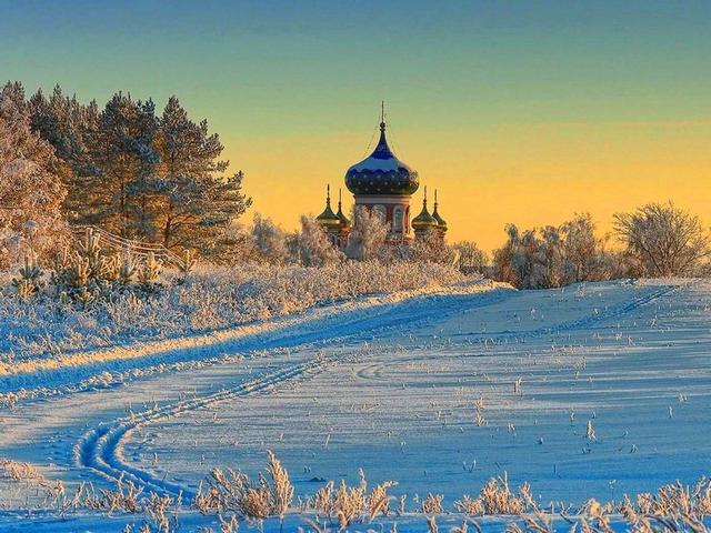 Russian Winter Landscape - Magnificent landscape with a snowy field, in the unique white and blue colors, characteristic of the Russian winter. In the background rises a church with golden domes. The snow sparkles beautifully from the rays of the setting sun. - , Russian, winter, landscape, landscapes, nature, natures, magnificent, snowy, field, fields, unique, white, and, blue, colors, color, background, backgrounds, church, churches, golden, domes, dome, snow, beautifully, rays, sun - Magnificent landscape with a snowy field, in the unique white and blue colors, characteristic of the Russian winter. In the background rises a church with golden domes. The snow sparkles beautifully from the rays of the setting sun. Подреждайте безплатни онлайн Russian Winter Landscape пъзел игри или изпратете Russian Winter Landscape пъзел игра поздравителна картичка  от puzzles-games.eu.. Russian Winter Landscape пъзел, пъзели, пъзели игри, puzzles-games.eu, пъзел игри, online пъзел игри, free пъзел игри, free online пъзел игри, Russian Winter Landscape free пъзел игра, Russian Winter Landscape online пъзел игра, jigsaw puzzles, Russian Winter Landscape jigsaw puzzle, jigsaw puzzle games, jigsaw puzzles games, Russian Winter Landscape пъзел игра картичка, пъзели игри картички, Russian Winter Landscape пъзел игра поздравителна картичка
