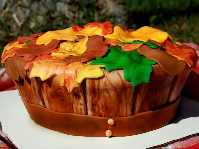 Thanksgiving Basket Cake - A delicious cake with apples and vanilla cream for the Thanksgiving feast, in shape of basket, covered with beautiful autumn leaves, made of fondant from marshmallow. - , Thanksgiving, basket, baskets, cake, cakes, food, foods, holidays, holiday, feast, feasts, festival, festivals, season, seasons, delicious, apples, apple, vanilla, cream, creams, shape, shapes, beautiful, autumn, leaves, leaf, fondant, marshmallow - A delicious cake with apples and vanilla cream for the Thanksgiving feast, in shape of basket, covered with beautiful autumn leaves, made of fondant from marshmallow. Solve free online Thanksgiving Basket Cake puzzle games or send Thanksgiving Basket Cake puzzle game greeting ecards  from puzzles-games.eu.. Thanksgiving Basket Cake puzzle, puzzles, puzzles games, puzzles-games.eu, puzzle games, online puzzle games, free puzzle games, free online puzzle games, Thanksgiving Basket Cake free puzzle game, Thanksgiving Basket Cake online puzzle game, jigsaw puzzles, Thanksgiving Basket Cake jigsaw puzzle, jigsaw puzzle games, jigsaw puzzles games, Thanksgiving Basket Cake puzzle game ecard, puzzles games ecards, Thanksgiving Basket Cake puzzle game greeting ecard