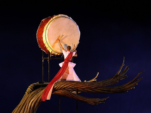 Performer plays Drum in Taipei Taiwan - Taiwanese performer plays a drum during the ceremony in the New Year's Eve on December 31, 2010 in Taipei, during celebrations to mark the 100th anniversary of the founding of the Republic of China, Taiwan’s official name. - , performer, performers, drum, drums, Taipei, Taiwan, show, shows, holidays, holiday, festival, festivals, celebrations, celebration, travel, travels, tour, tours, entertainment, entertainments, ceremony, ceremonies, New, Year, years, eve, December, 2010, 100th, anniversary, anniversaries, Republic, republics, China, official, name, names - Taiwanese performer plays a drum during the ceremony in the New Year's Eve on December 31, 2010 in Taipei, during celebrations to mark the 100th anniversary of the founding of the Republic of China, Taiwan’s official name. Lösen Sie kostenlose Performer plays Drum in Taipei Taiwan Online Puzzle Spiele oder senden Sie Performer plays Drum in Taipei Taiwan Puzzle Spiel Gruß ecards  from puzzles-games.eu.. Performer plays Drum in Taipei Taiwan puzzle, Rätsel, puzzles, Puzzle Spiele, puzzles-games.eu, puzzle games, Online Puzzle Spiele, kostenlose Puzzle Spiele, kostenlose Online Puzzle Spiele, Performer plays Drum in Taipei Taiwan kostenlose Puzzle Spiel, Performer plays Drum in Taipei Taiwan Online Puzzle Spiel, jigsaw puzzles, Performer plays Drum in Taipei Taiwan jigsaw puzzle, jigsaw puzzle games, jigsaw puzzles games, Performer plays Drum in Taipei Taiwan Puzzle Spiel ecard, Puzzles Spiele ecards, Performer plays Drum in Taipei Taiwan Puzzle Spiel Gruß ecards