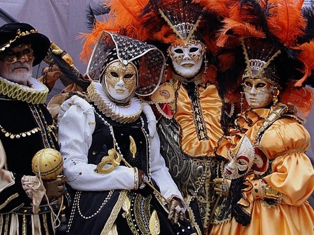 Remiremont Carnaval Costumes - The 'Remiremont Carnaval' in Venecie, Italy is the most beautiful show representing the elements of life in costumes and masks (March 2010). - , Remiremont, Carnaval, carnavals, show, shows, Venecie, Italy, elements, element, life, costumes, costume, masks, mask, masquerade, masquerades, March, 2010 - The 'Remiremont Carnaval' in Venecie, Italy is the most beautiful show representing the elements of life in costumes and masks (March 2010). Подреждайте безплатни онлайн Remiremont Carnaval Costumes пъзел игри или изпратете Remiremont Carnaval Costumes пъзел игра поздравителна картичка  от puzzles-games.eu.. Remiremont Carnaval Costumes пъзел, пъзели, пъзели игри, puzzles-games.eu, пъзел игри, online пъзел игри, free пъзел игри, free online пъзел игри, Remiremont Carnaval Costumes free пъзел игра, Remiremont Carnaval Costumes online пъзел игра, jigsaw puzzles, Remiremont Carnaval Costumes jigsaw puzzle, jigsaw puzzle games, jigsaw puzzles games, Remiremont Carnaval Costumes пъзел игра картичка, пъзели игри картички, Remiremont Carnaval Costumes пъзел игра поздравителна картичка