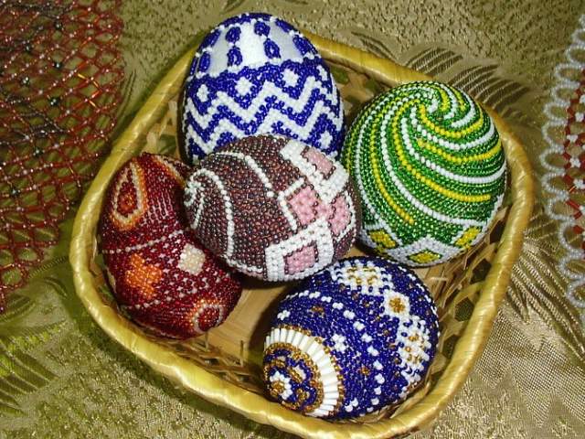 Easter Eggs with Beads - Extraordinary Easter eggs, made of beads as a work of art, decorate the holiday with real warmth and create festive mood. - , Easter, eggs, beads, bead, holiday, holidays, art, arts, extraordinary, work, warmth, festive, mood - Extraordinary Easter eggs, made of beads as a work of art, decorate the holiday with real warmth and create festive mood. Решайте бесплатные онлайн Easter Eggs with Beads пазлы игры или отправьте Easter Eggs with Beads пазл игру приветственную открытку  из puzzles-games.eu.. Easter Eggs with Beads пазл, пазлы, пазлы игры, puzzles-games.eu, пазл игры, онлайн пазл игры, игры пазлы бесплатно, бесплатно онлайн пазл игры, Easter Eggs with Beads бесплатно пазл игра, Easter Eggs with Beads онлайн пазл игра , jigsaw puzzles, Easter Eggs with Beads jigsaw puzzle, jigsaw puzzle games, jigsaw puzzles games, Easter Eggs with Beads пазл игра открытка, пазлы игры открытки, Easter Eggs with Beads пазл игра приветственная открытка