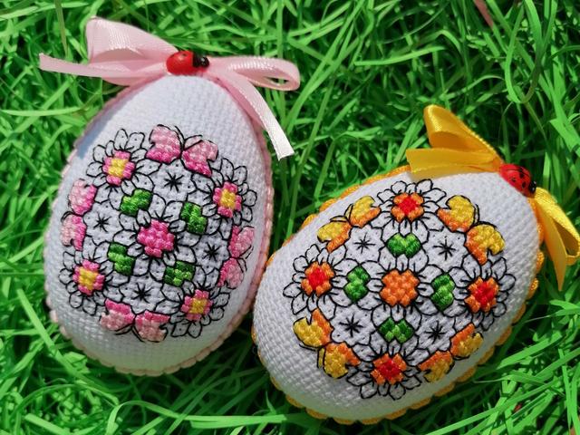 Easter Embroidered Eggs - Handmade Easter eggs embroidered with cross stitch and satin or silk back. - , Easter, embroidered, eggs, egg, holiday, holidays, art, arts, handmade, cross, stitch, satin, silk, back, backs - Handmade Easter eggs embroidered with cross stitch and satin or silk back. Lösen Sie kostenlose Easter Embroidered Eggs Online Puzzle Spiele oder senden Sie Easter Embroidered Eggs Puzzle Spiel Gruß ecards  from puzzles-games.eu.. Easter Embroidered Eggs puzzle, Rätsel, puzzles, Puzzle Spiele, puzzles-games.eu, puzzle games, Online Puzzle Spiele, kostenlose Puzzle Spiele, kostenlose Online Puzzle Spiele, Easter Embroidered Eggs kostenlose Puzzle Spiel, Easter Embroidered Eggs Online Puzzle Spiel, jigsaw puzzles, Easter Embroidered Eggs jigsaw puzzle, jigsaw puzzle games, jigsaw puzzles games, Easter Embroidered Eggs Puzzle Spiel ecard, Puzzles Spiele ecards, Easter Embroidered Eggs Puzzle Spiel Gruß ecards