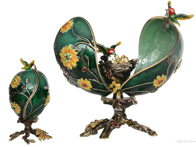 Easter Gift Hummingbird on Egg - Beautiful Easter gift in Faberge style, with an enameled hummingbird on a jewelry box in shape of egg. - , Easter, gift, gifts, hummingbird, hummingbird, egg, eggs, holiday, holidays, art, arts, Faberge, style, styles, enameled, jewelry, box, boxes, shape, shapes - Beautiful Easter gift in Faberge style, with an enameled hummingbird on a jewelry box in shape of egg. Lösen Sie kostenlose Easter Gift Hummingbird on Egg Online Puzzle Spiele oder senden Sie Easter Gift Hummingbird on Egg Puzzle Spiel Gruß ecards  from puzzles-games.eu.. Easter Gift Hummingbird on Egg puzzle, Rätsel, puzzles, Puzzle Spiele, puzzles-games.eu, puzzle games, Online Puzzle Spiele, kostenlose Puzzle Spiele, kostenlose Online Puzzle Spiele, Easter Gift Hummingbird on Egg kostenlose Puzzle Spiel, Easter Gift Hummingbird on Egg Online Puzzle Spiel, jigsaw puzzles, Easter Gift Hummingbird on Egg jigsaw puzzle, jigsaw puzzle games, jigsaw puzzles games, Easter Gift Hummingbird on Egg Puzzle Spiel ecard, Puzzles Spiele ecards, Easter Gift Hummingbird on Egg Puzzle Spiel Gruß ecards